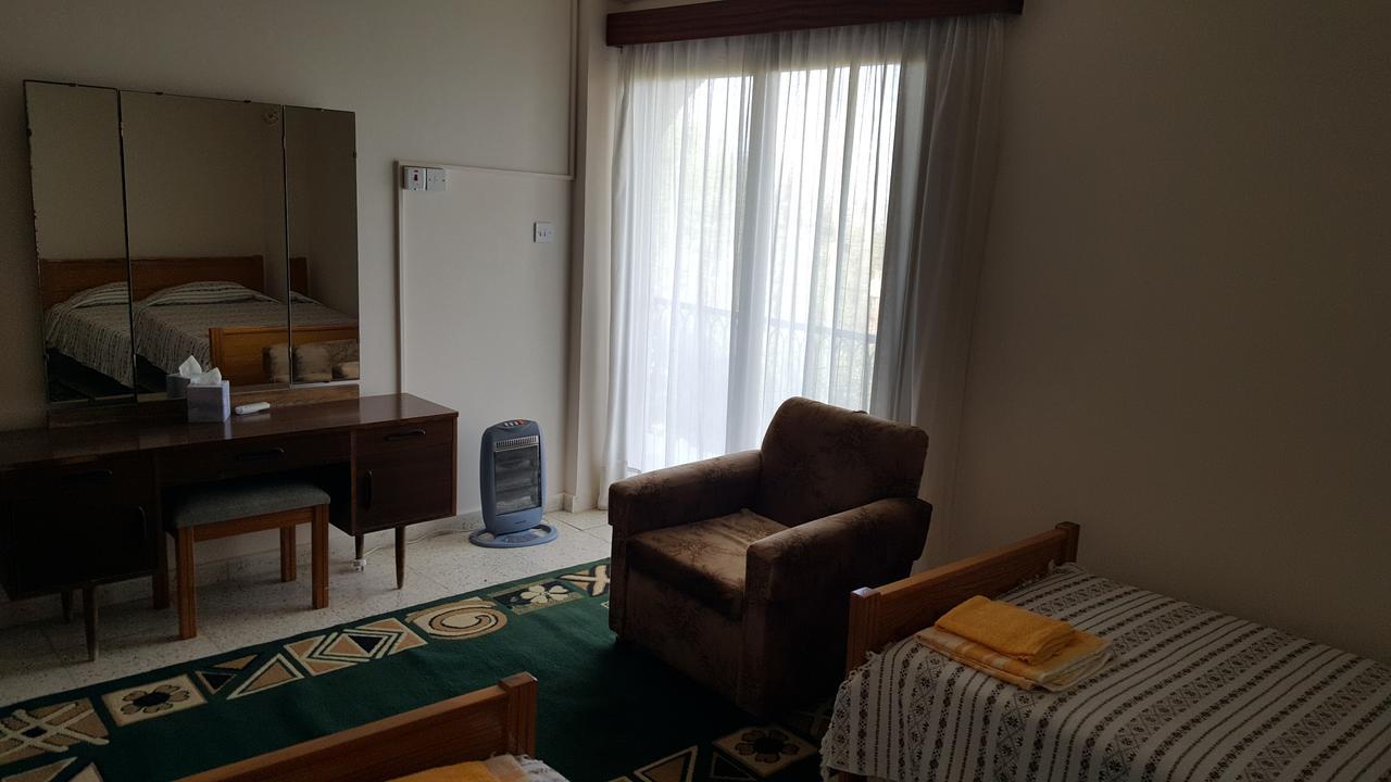 Chariandry Court Apartman Piszúri Kültér fotó